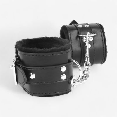 Hotlips.fi Pehmustetut Kahleet - 8,34 €